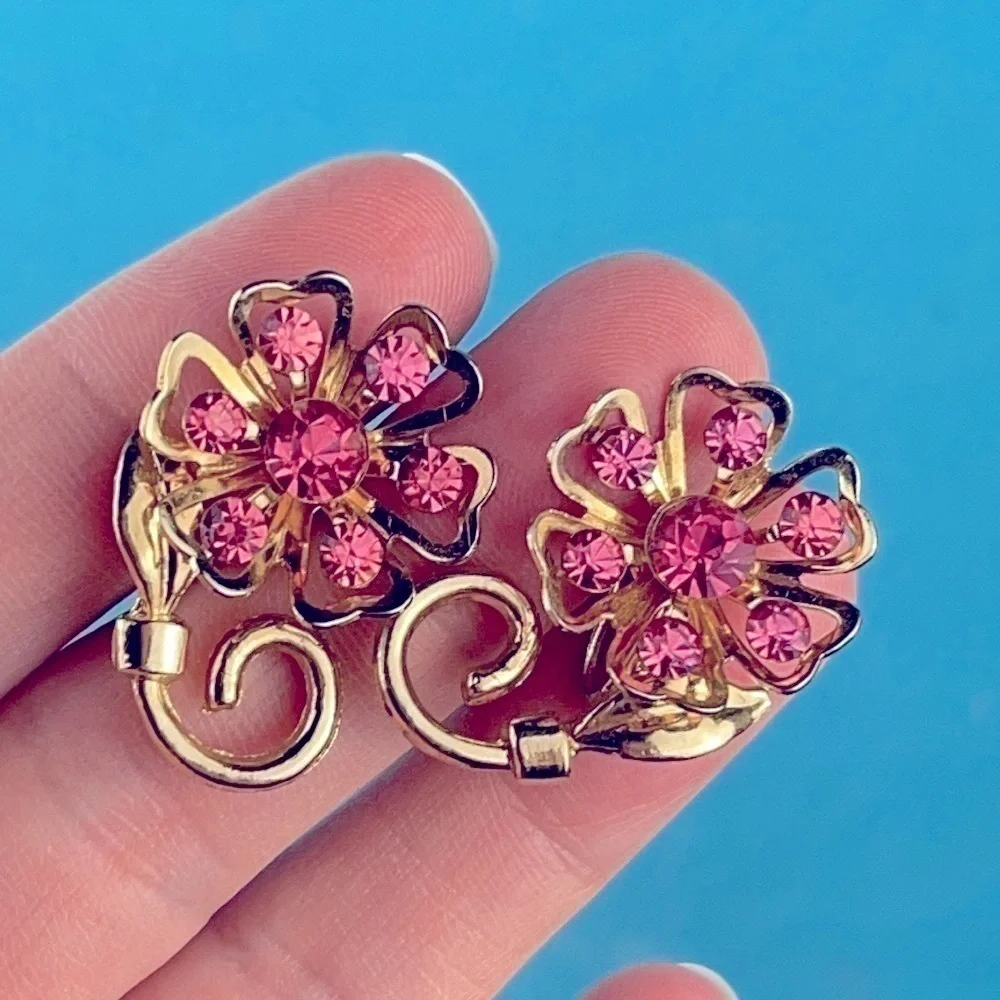 Vintage CORO 1950s Pink Rhinestone Floral Demi-Parure Brooch Earrings Set